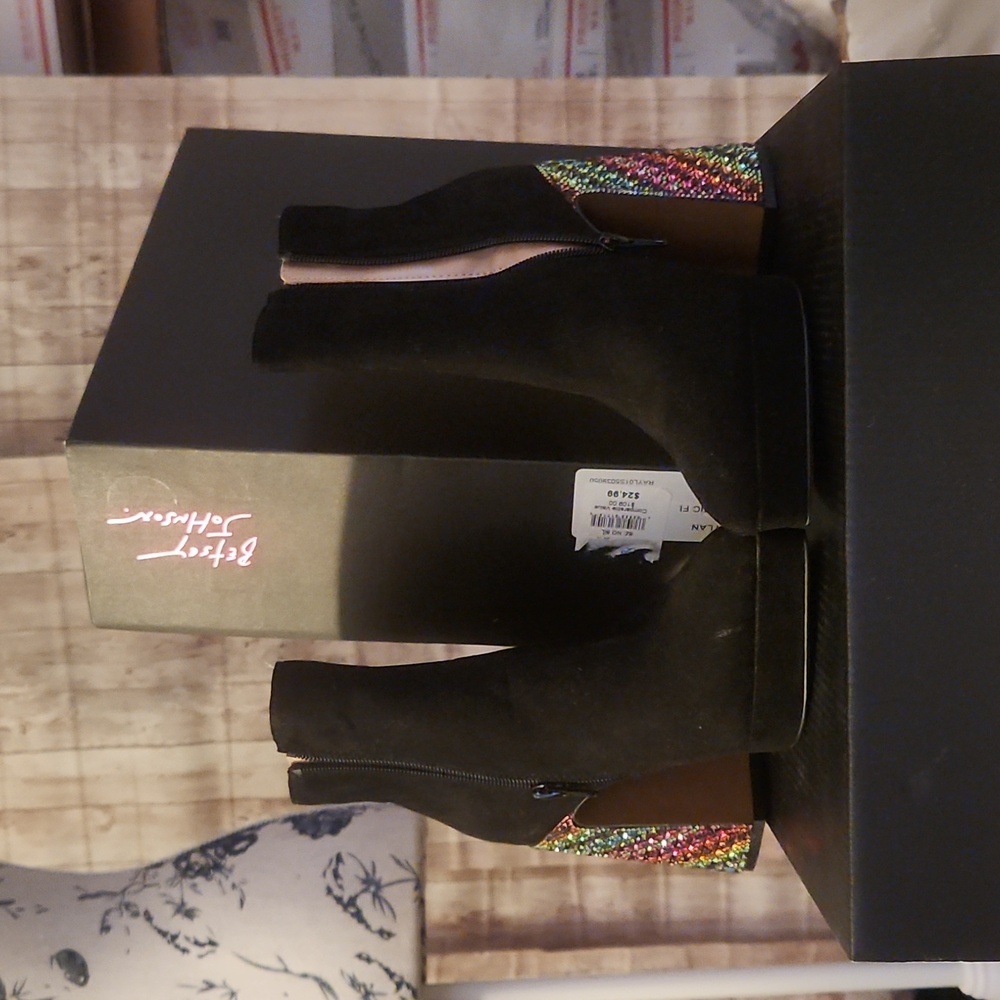 NWT NIB Betsey Johnson Size 5 MSRP $109.00 Black Rainv Rhinestoned Heeled Boots - Picture 3 of 5